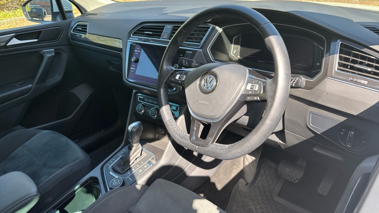 Volkswagen Tiguan 2.0 TDi 150 4Motion SEL 5dr DSG Diesel Estate